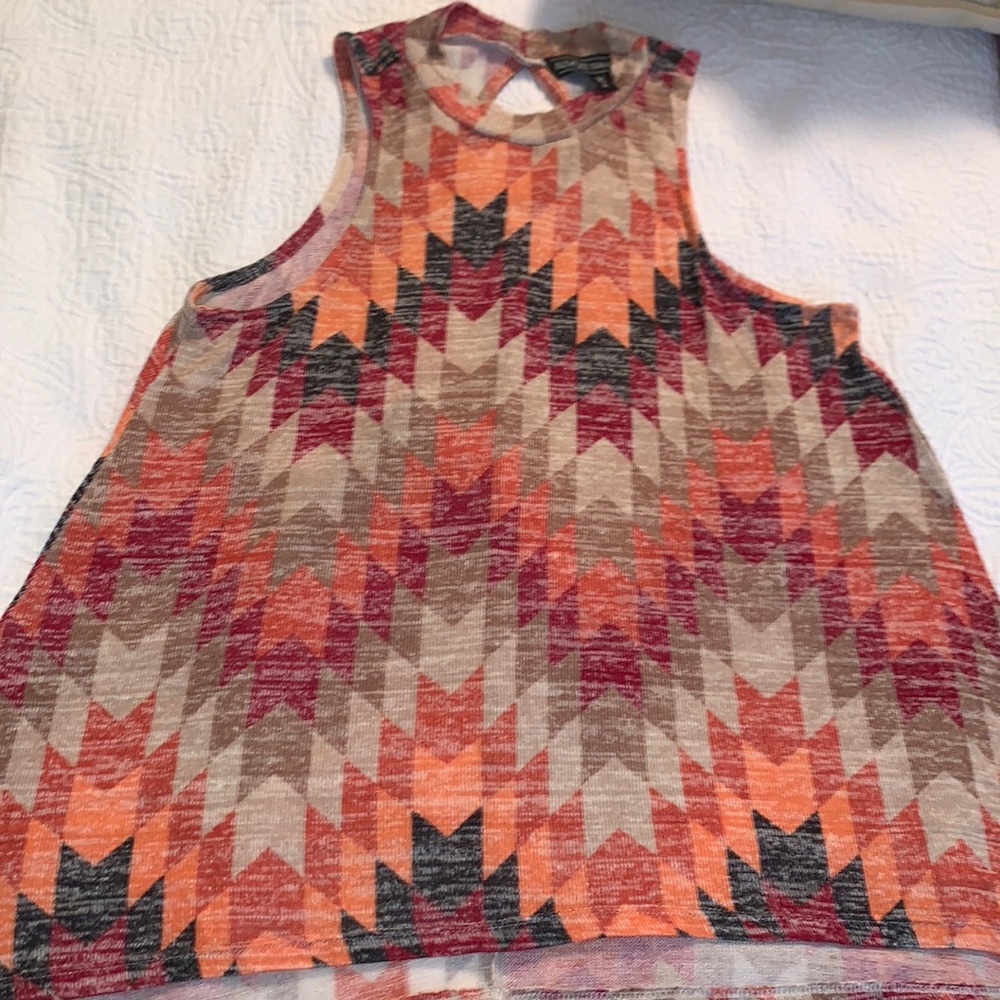 Knitted loose fitting razor back tank